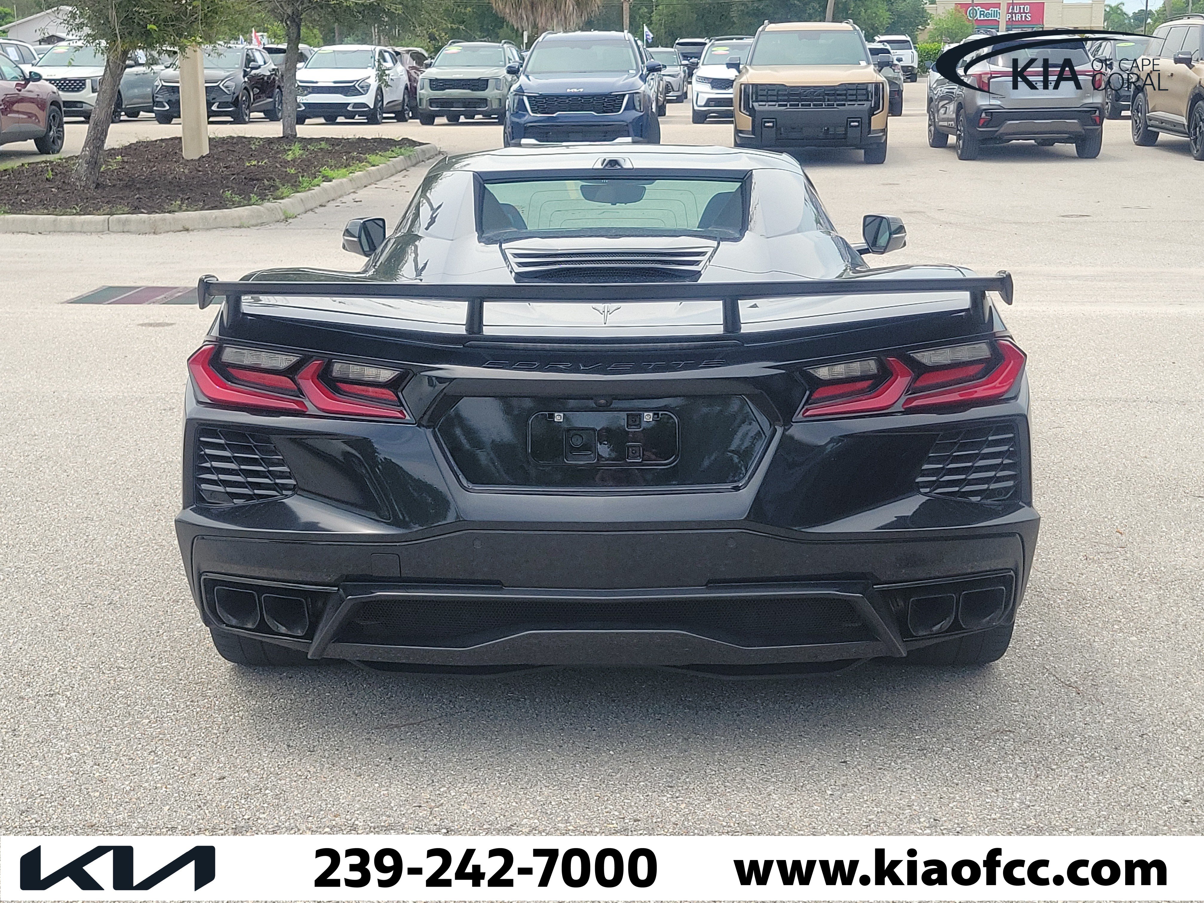 Used 2025 Chevrolet Corvette Stingray Preferred Conv w/ Z51 Performance Package RWD image 7