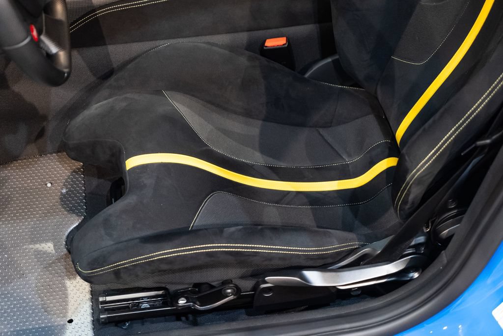 Certified 2017 Ferrari F12tdf RWD image 32