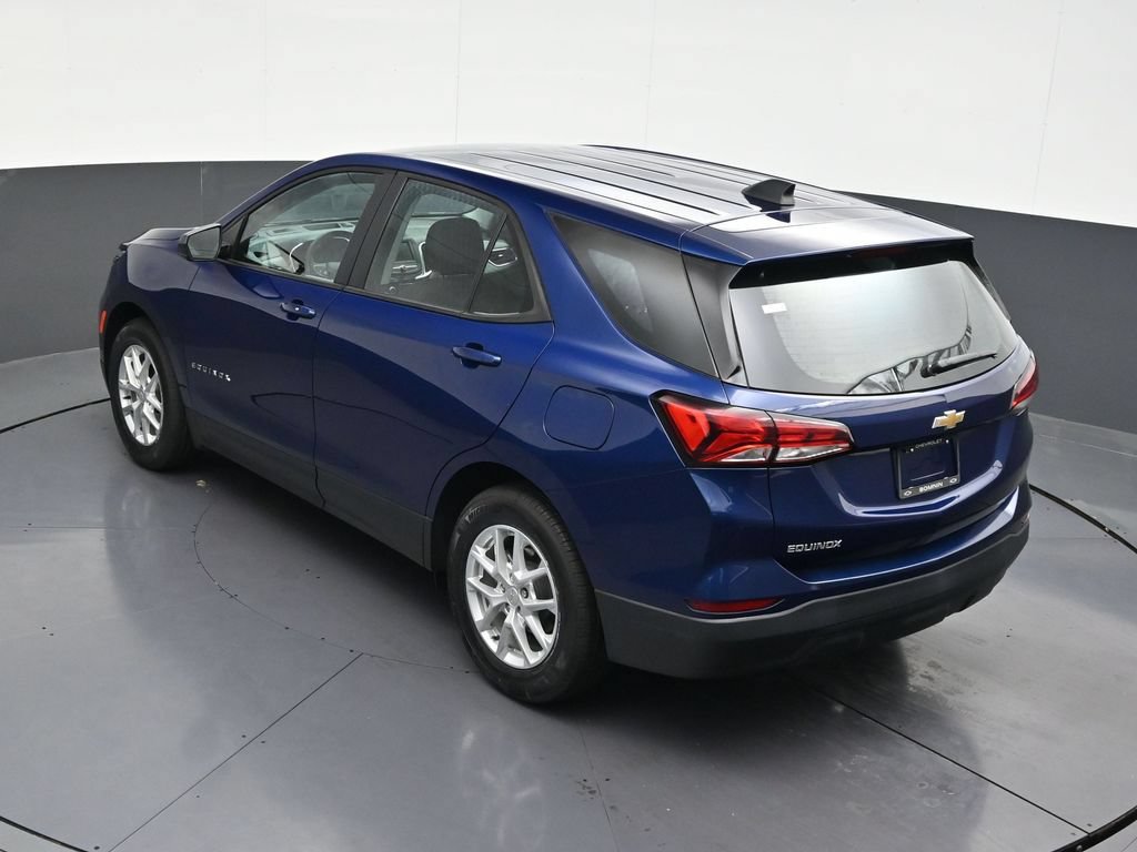 Used 2023 Chevrolet Equinox LS FWD image 17