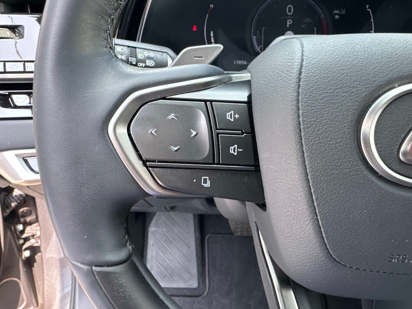 Used 2024 Lexus RX 350 Premium Plus w/ Convenience Package FWD image 32