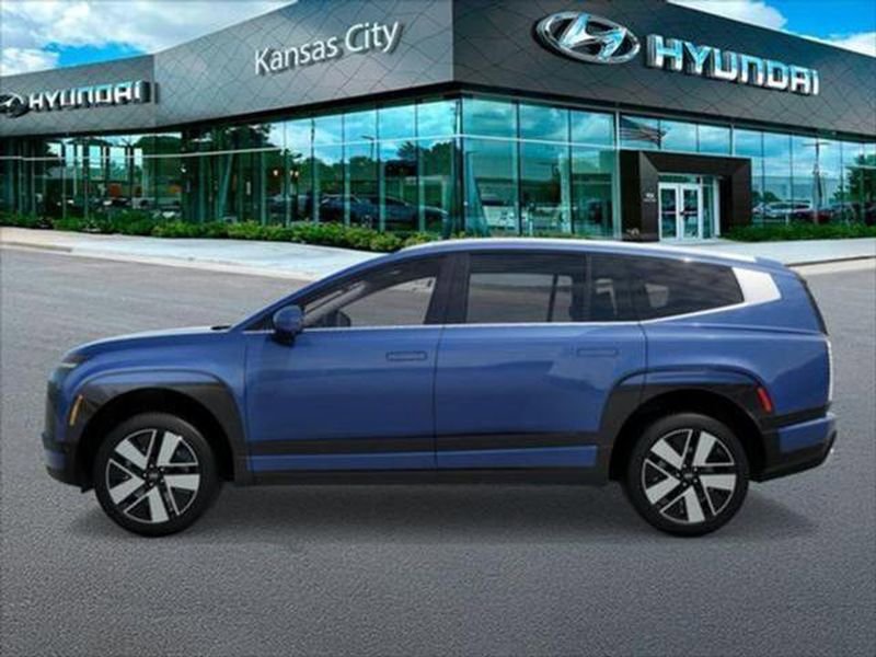 New 2026 Hyundai Ioniq 9 SEL w/ Tow & Go Package image 2