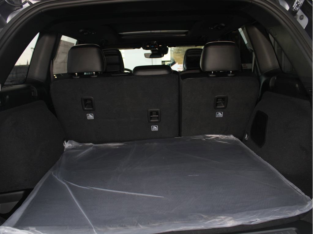 New 2025 Jeep Grand Cherokee Summit image 28