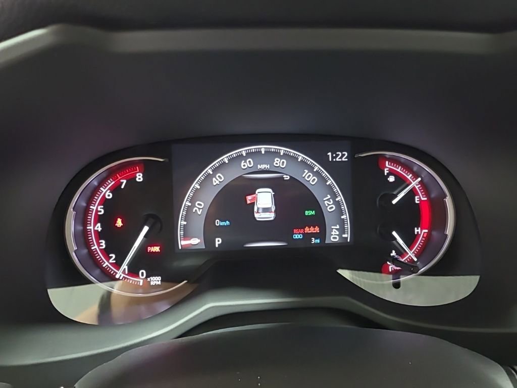 Used 2025 Toyota RAV4 XLE Premium image 27
