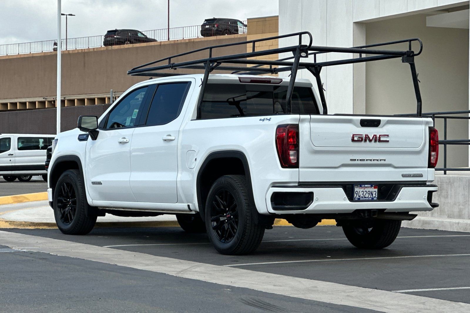 Used 2022 GMC Sierra 1500 Elevation w/ Elevation Premium Package image 5