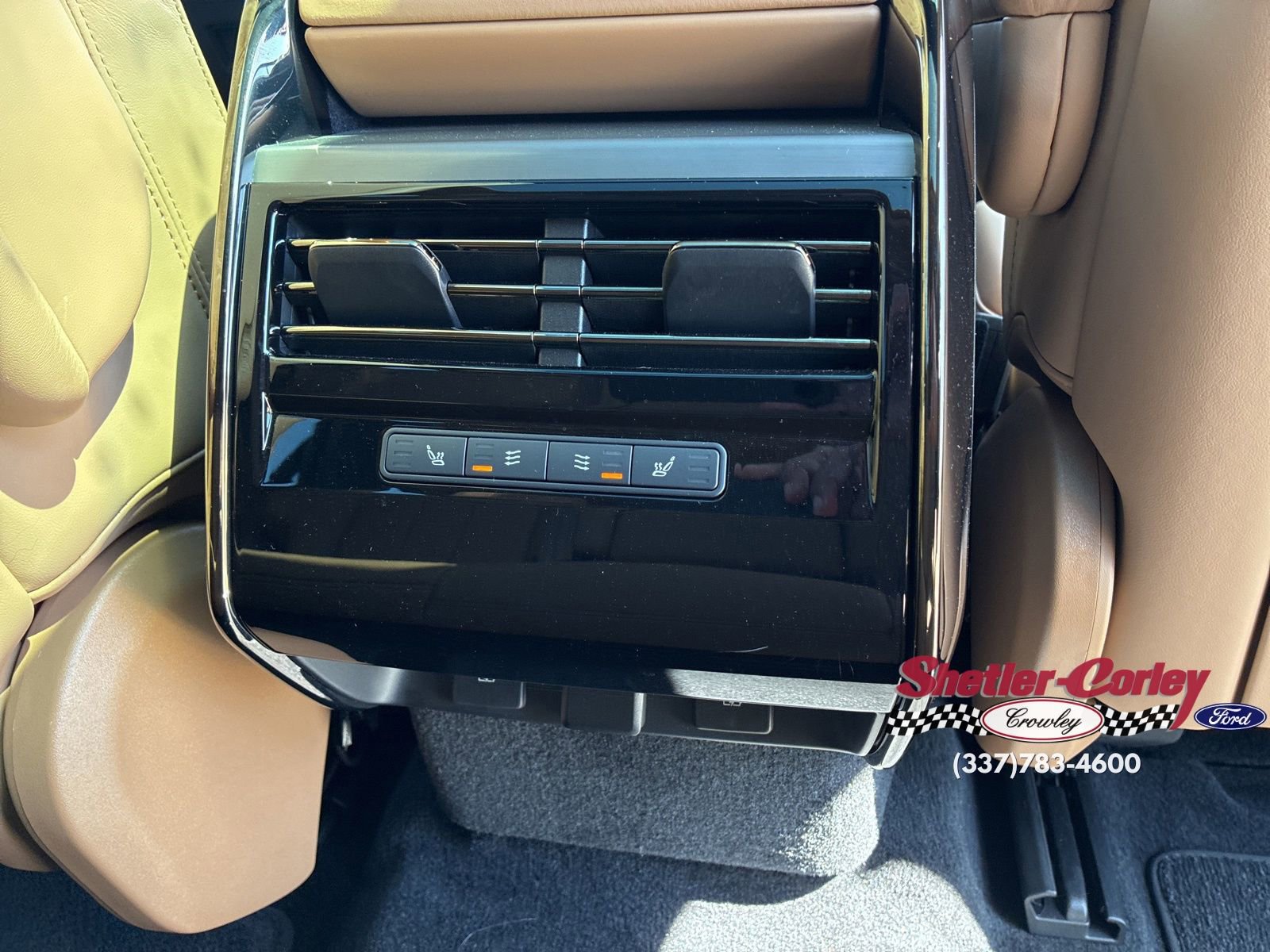 Used 2023 Land Rover Range Rover Sport SE image 20