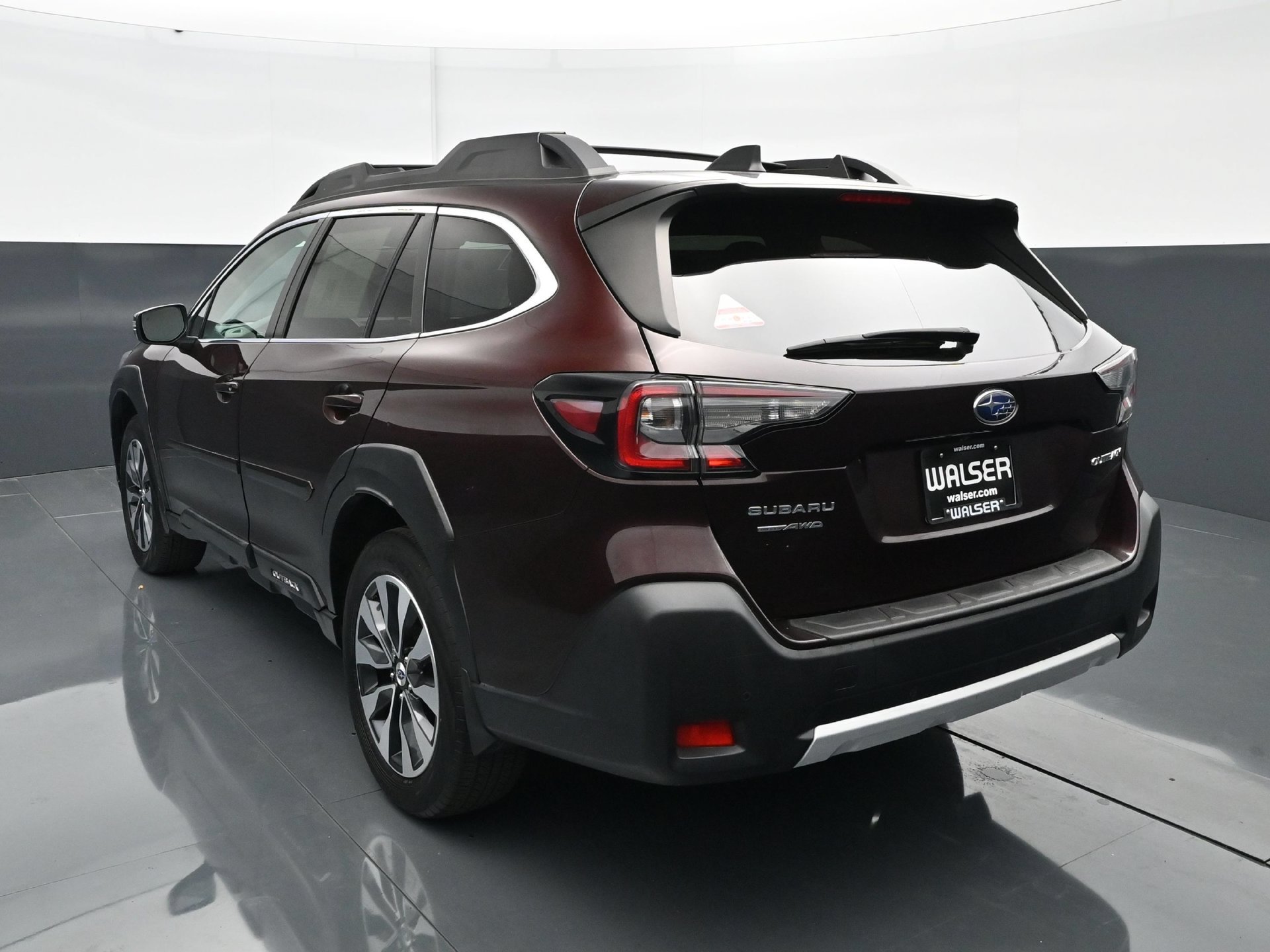 Used 2024 Subaru Outback Limited AWD/4WD image 5