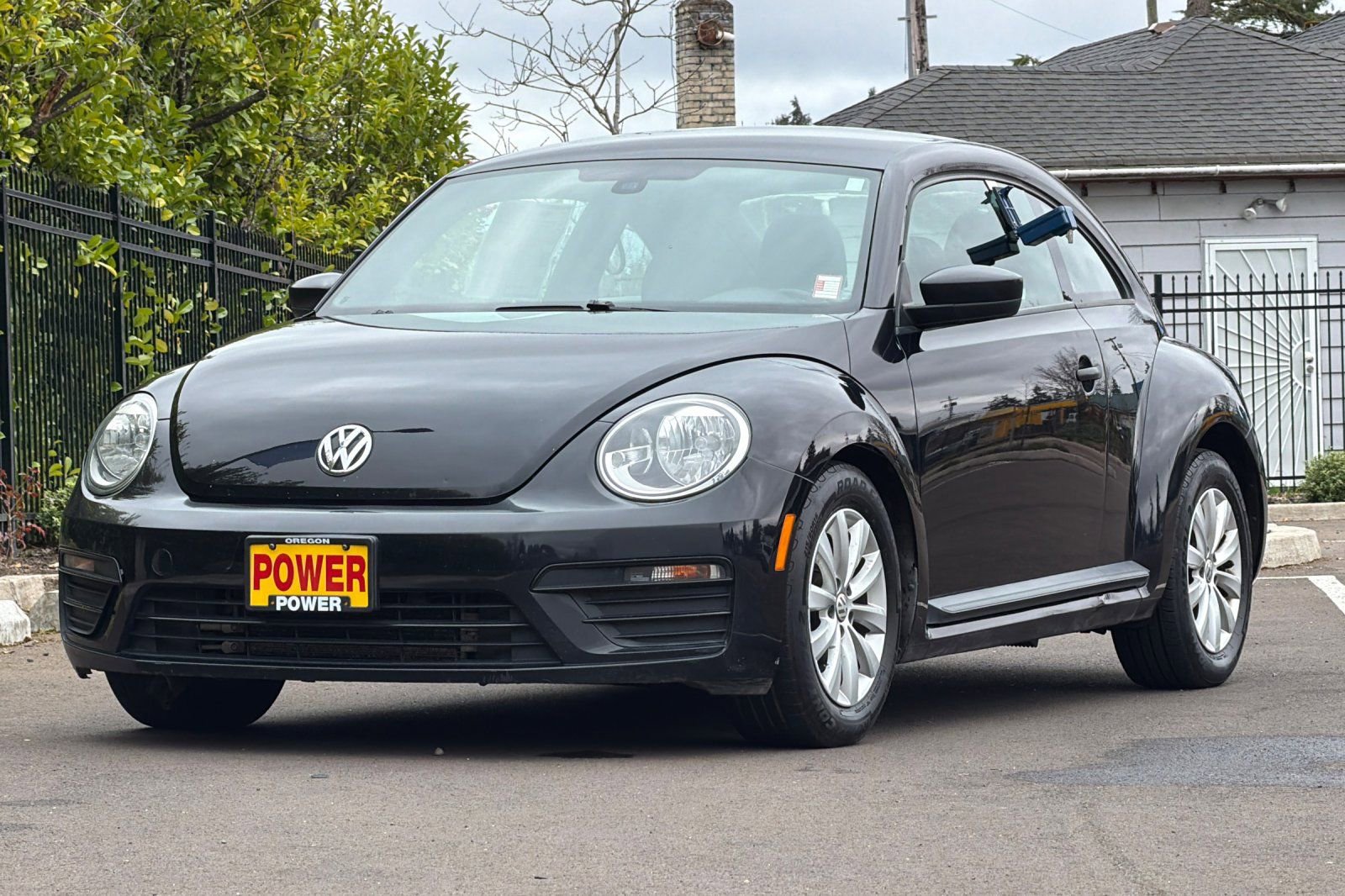 Used 2017 Volkswagen Beetle 1.8T S image 8