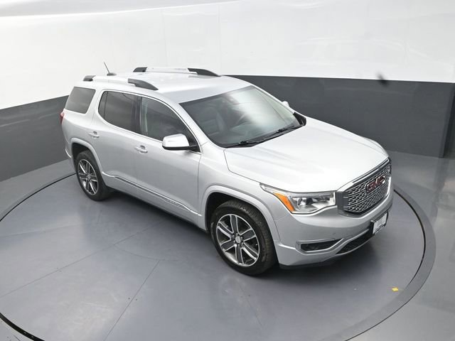 Used 2017 GMC Acadia Denali image 11