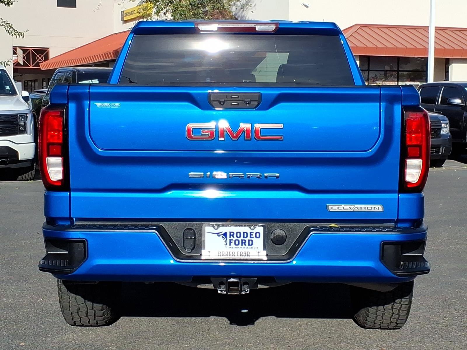 Used 2022 GMC Sierra 1500 Elevation image 4
