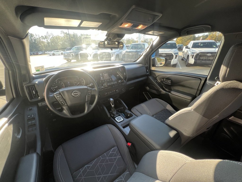 Used 2026 Nissan Frontier SV w/ Tow Package image 13