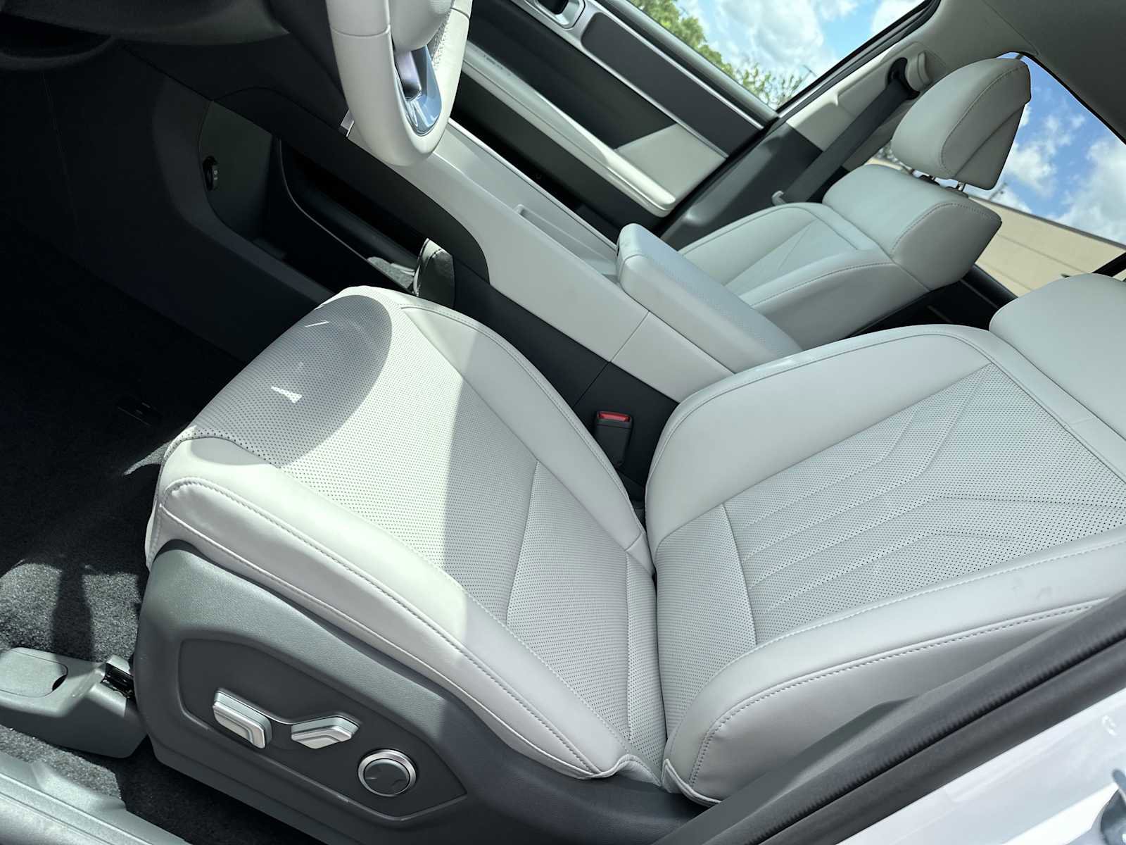New 2026 Hyundai Santa Fe SEL FWD image 9