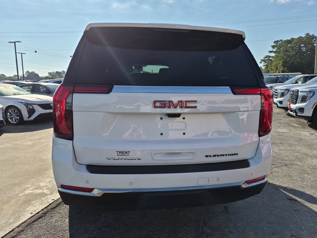 Used 2026 GMC Yukon XL Elevation w/ Elevation Premium Package RWD image 3