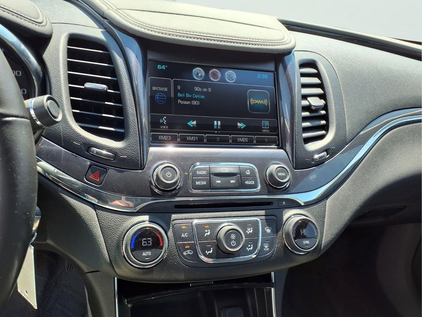 Used 2014 Chevrolet Impala LT w/ Premium Seating Package FWD image 13
