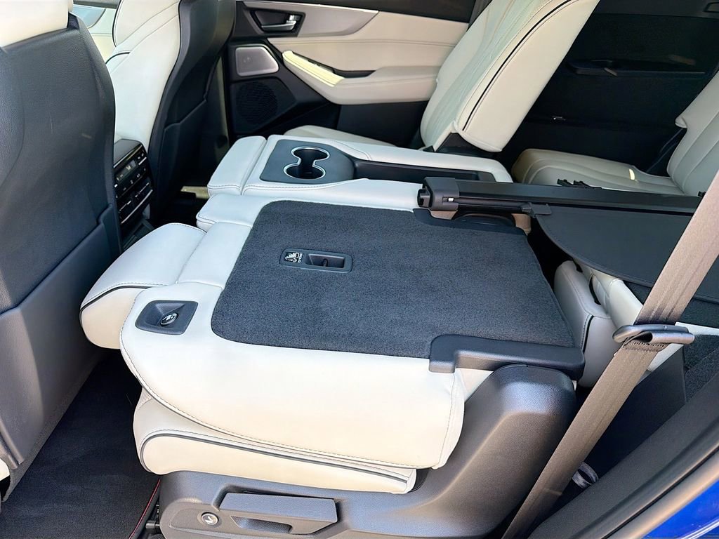 Used 2025 Acura MDX A-Spec image 26