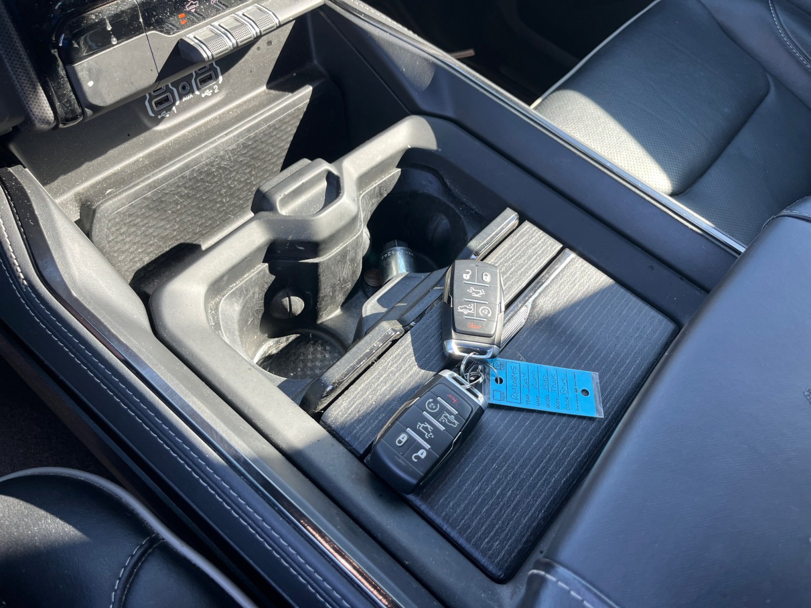 Used 2024 RAM 1500 Limited w/ Night Edition image 32