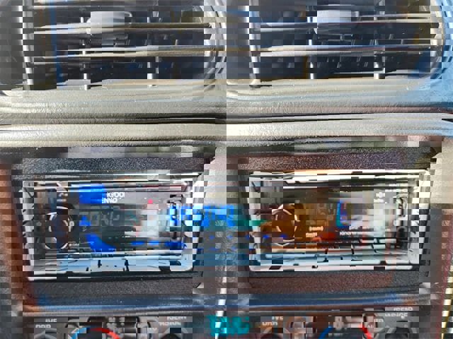 Used 2004 Chevrolet Corvette Coupe image 13