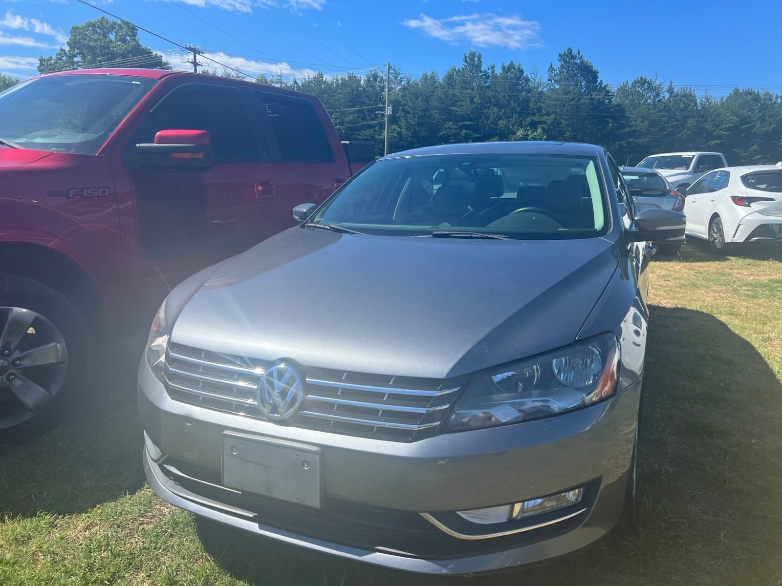 Used 2015 Volkswagen Passat TDI SEL Premium FWD image 5