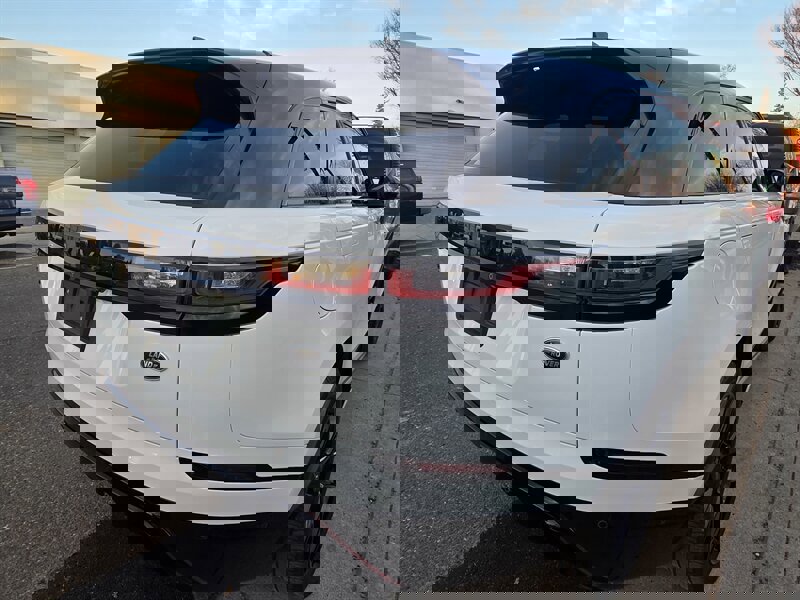 Used 2021 Land Rover Range Rover Velar R-Dynamic S image 5