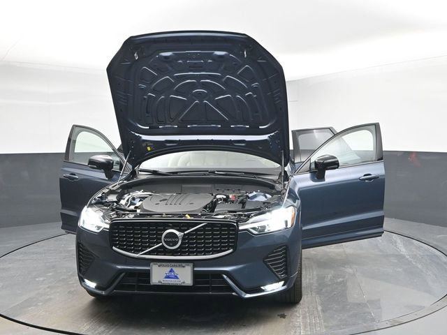 Used 2023 Volvo XC60 B5 Plus w/ Protection Package Premier image 45