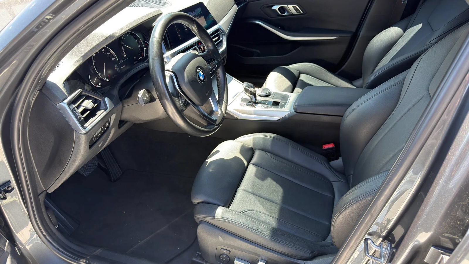 Used 2019 BMW 330i Sedan w/ Convenience Package RWD image 6