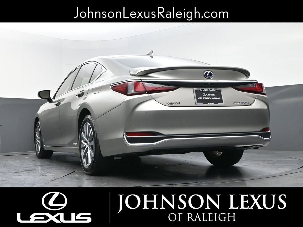 Used 2021 Lexus ES 300h w/ Premium Package FWD image 18