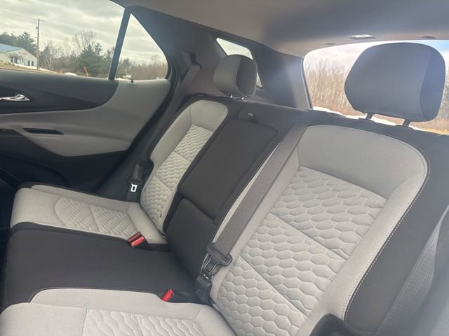 Used 2021 Chevrolet Equinox LT w/ Driver Convenience Package image 26