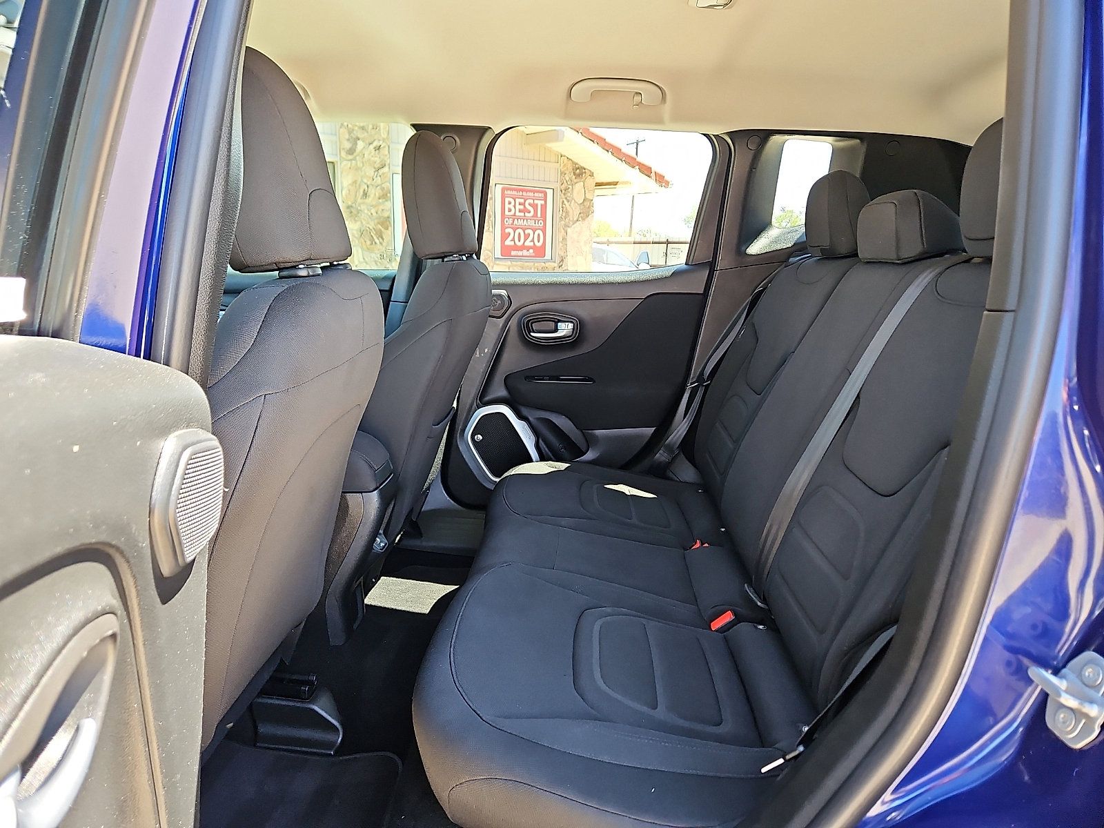 Used 2018 Jeep Renegade Latitude w/ UConnect 8.4 Nav Group image 8