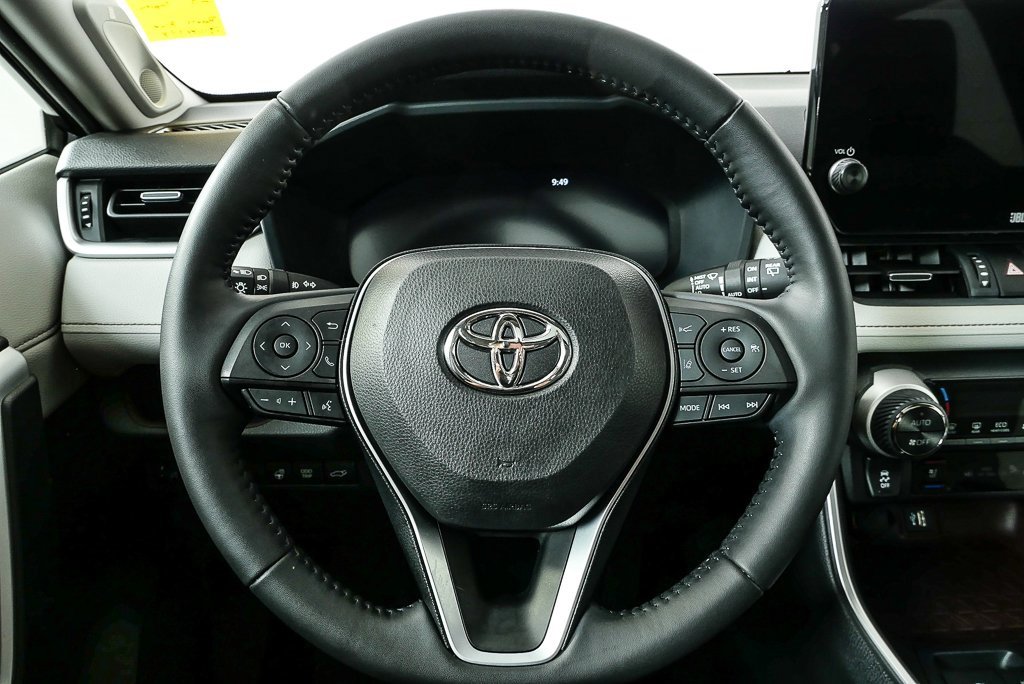 Used 2023 Toyota RAV4 Limited image 9