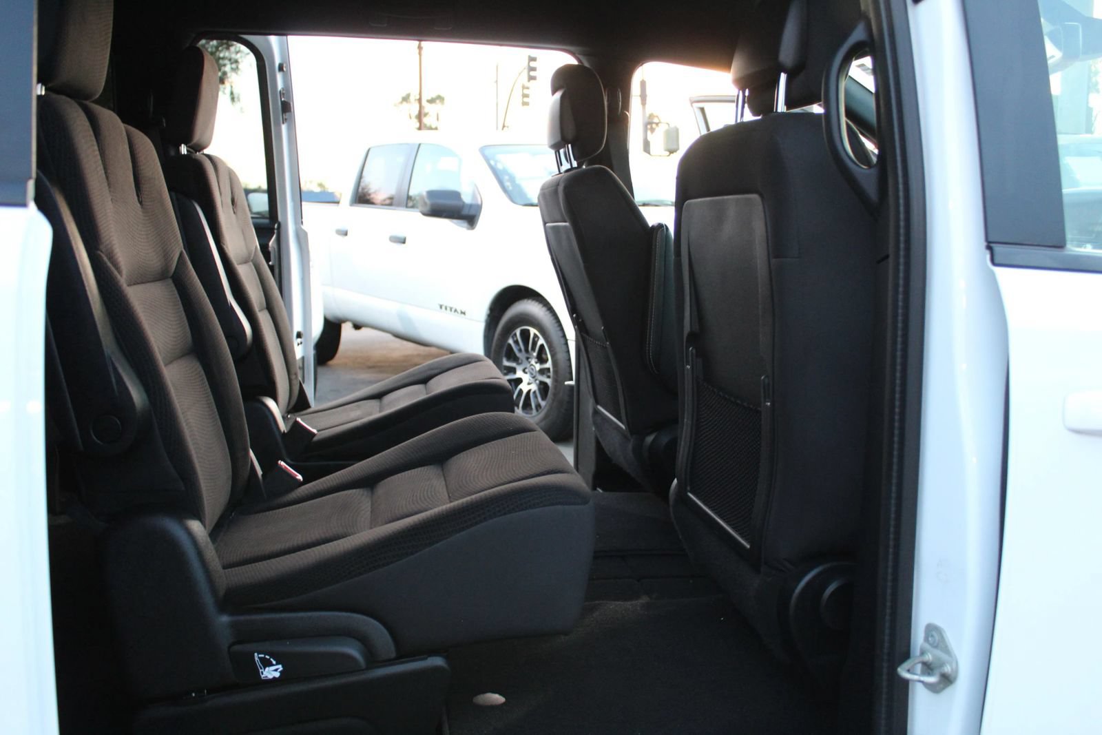 Used 2019 Dodge Grand Caravan SE FWD image 11