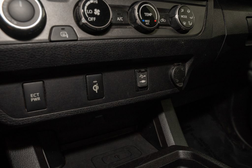 Used 2016 Toyota Tacoma TRD Off-Road image 15