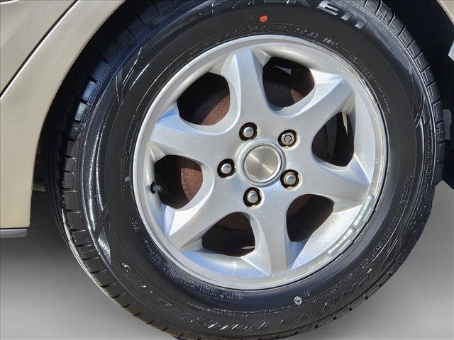 Used 2004 Toyota Camry LE FWD image 9