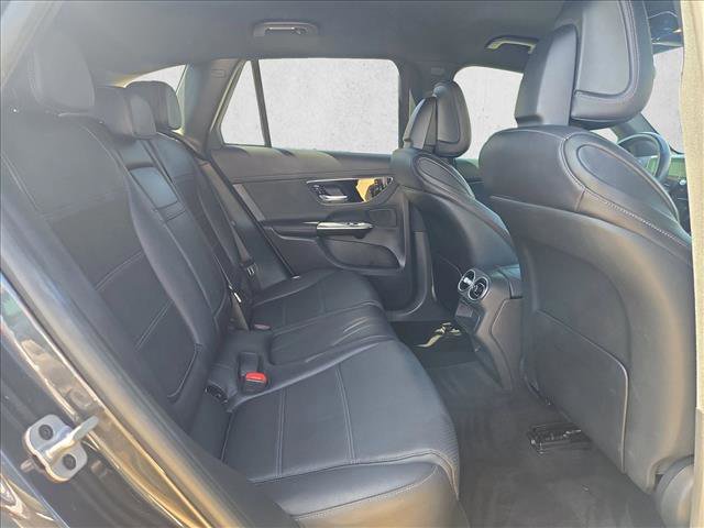 Used 2024 Mercedes-Benz GLC 300 4MATIC image 18