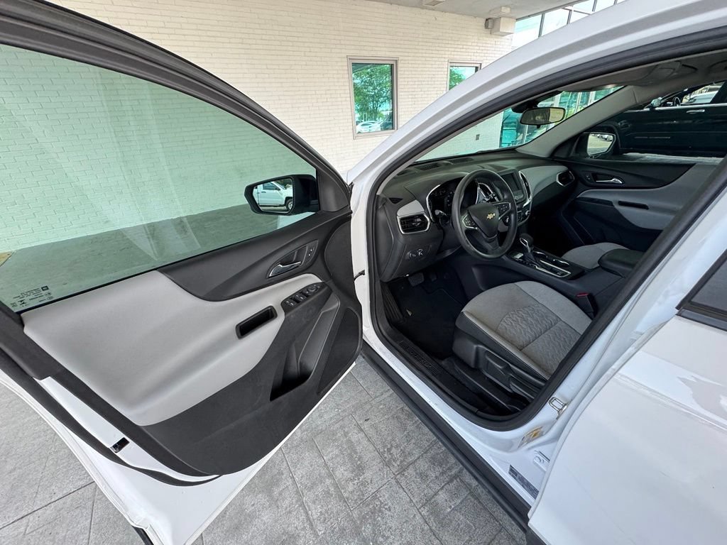 Used 2024 Chevrolet Equinox LS w/ Sport Edition FWD image 11