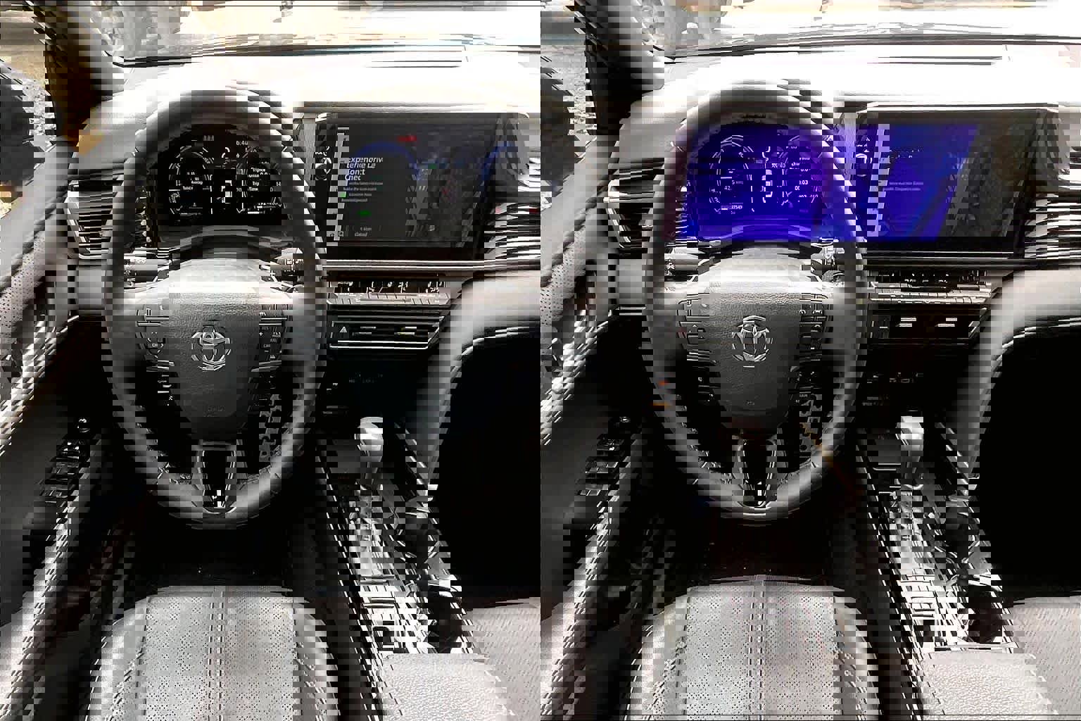 Used 2025 Toyota Camry XSE FWD image 6