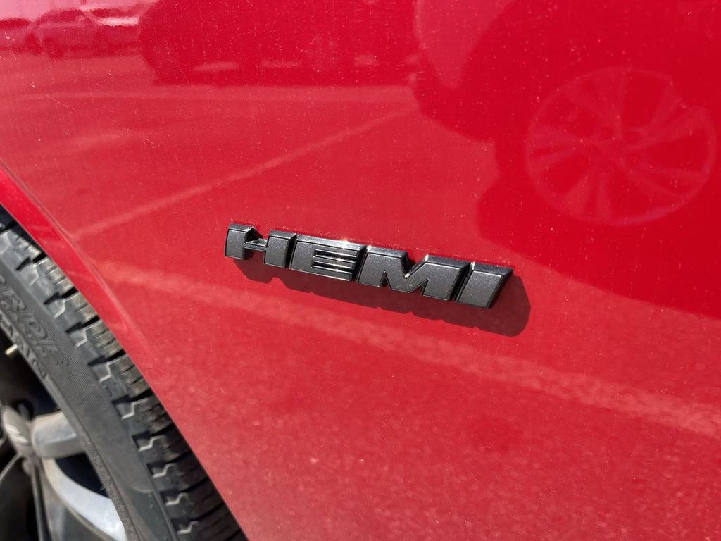 Used 2017 Dodge Challenger R/T Plus image 3