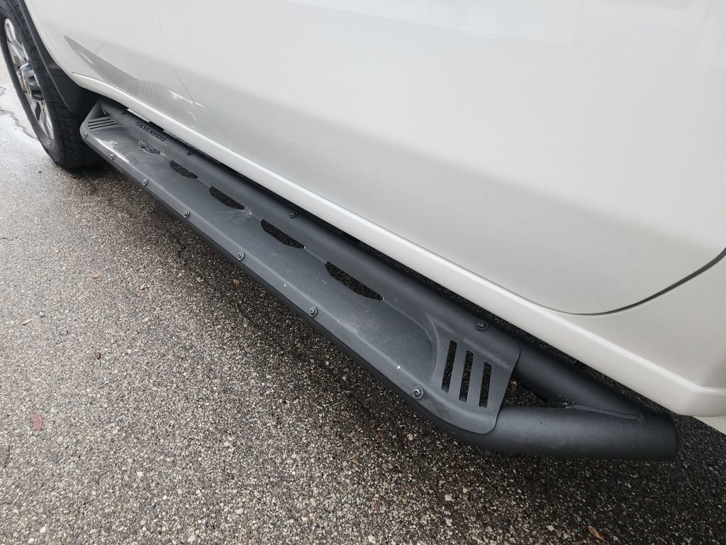 Certified 2022 Chevrolet Silverado 3500 LT w/ Convenience Package image 10