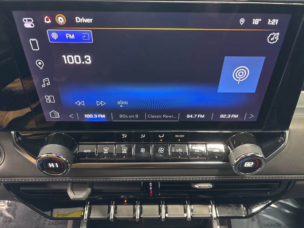 Used 2023 Chevrolet Colorado LT w/ LT Convenience Package III image 18