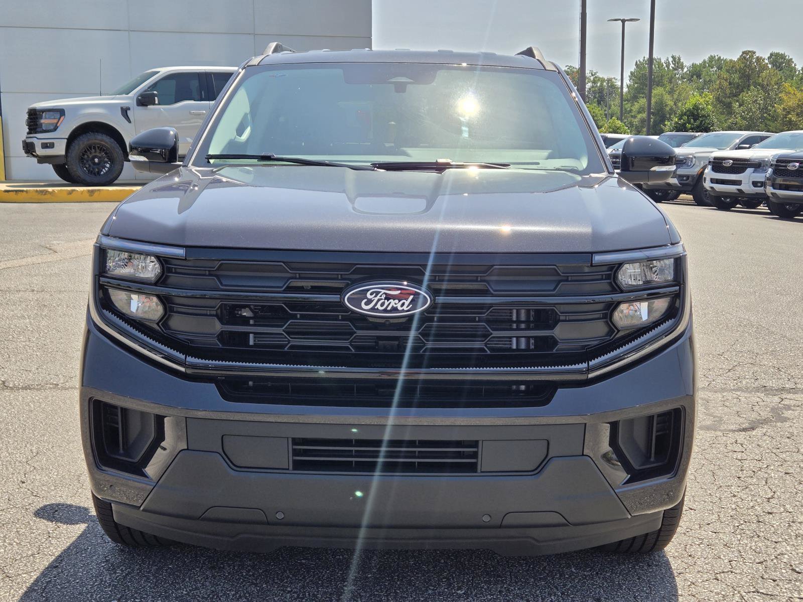 New 2027 Ford Expedition Active RWD image 3