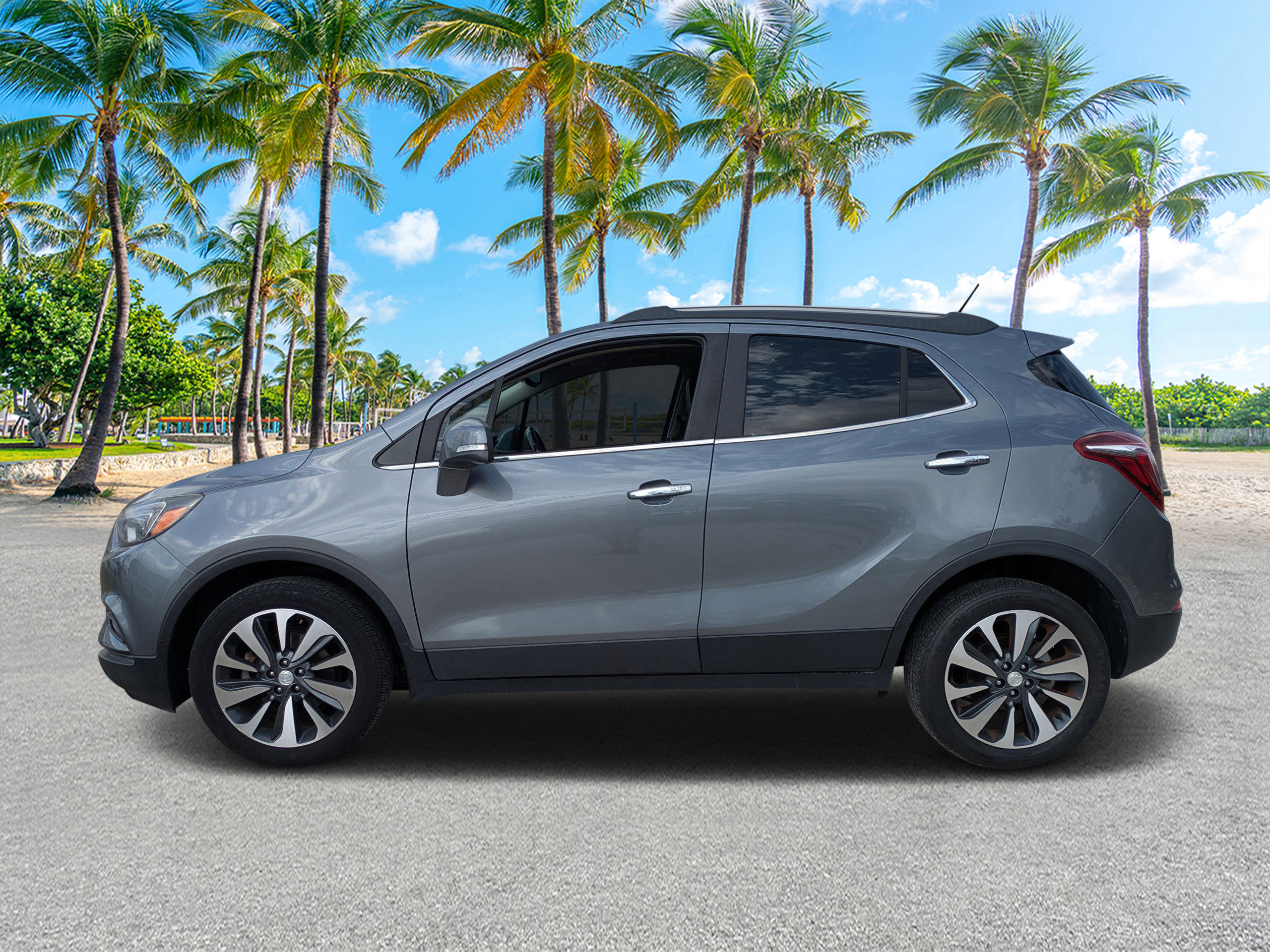 Used 2020 Buick Encore Essence FWD image 6