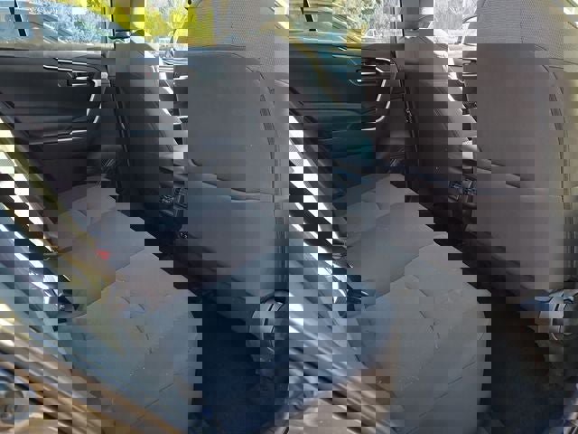 Used 2021 Toyota RAV4 XLE image 14