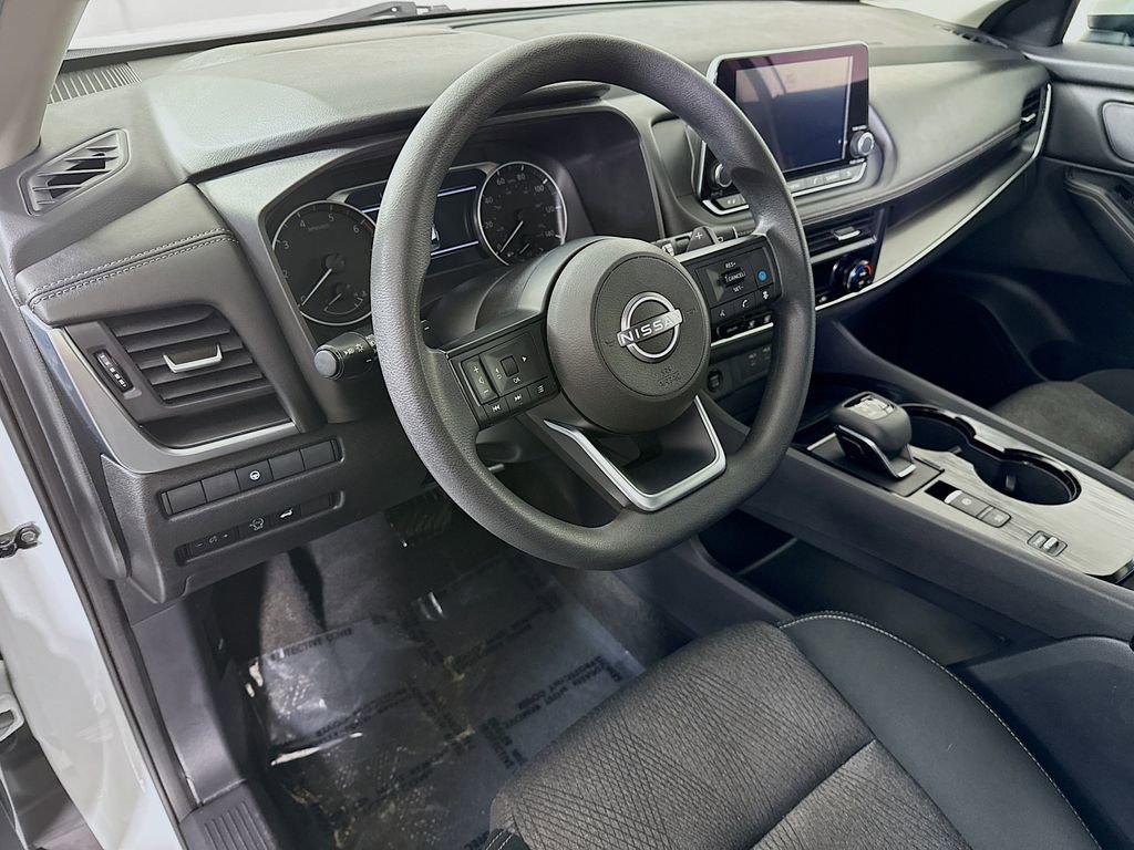 Certified 2024 Nissan Rogue SV image 17