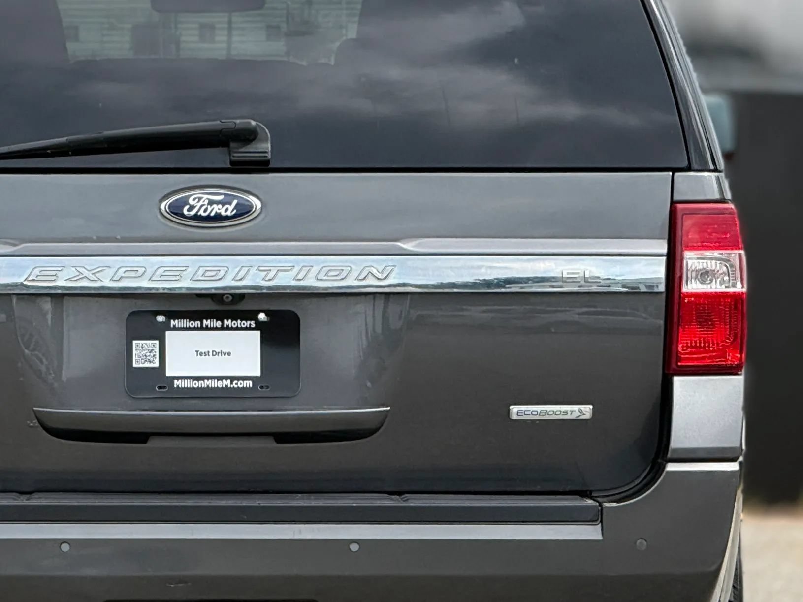 Used 2015 Ford Expedition EL Limited w/ Equipment Group 301A AWD/4WD image 14