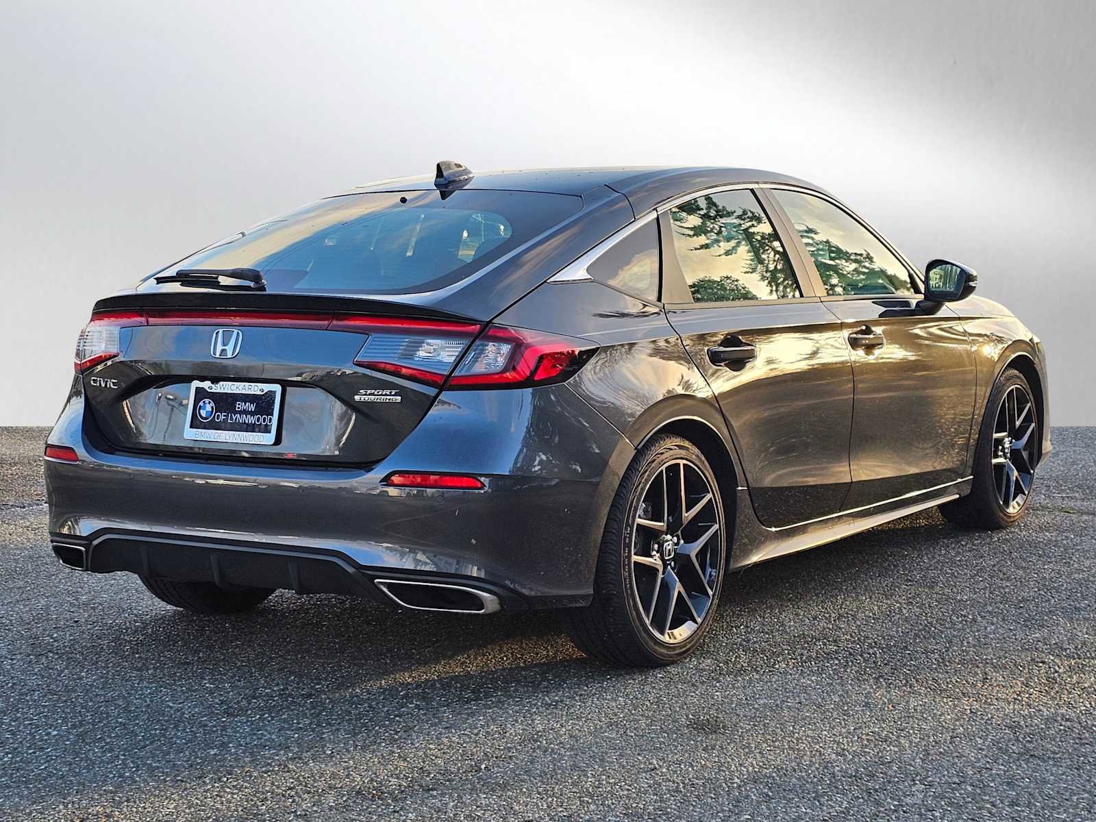 Used 2024 Honda Civic Sport Touring image 3
