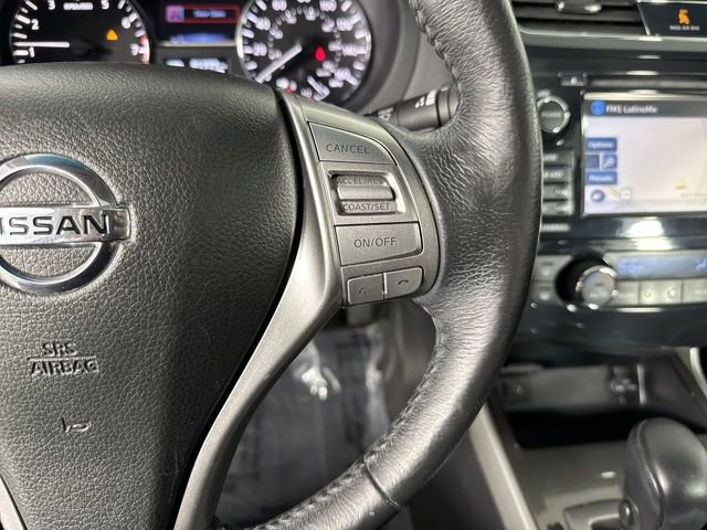 Used 2015 Nissan Altima 2.5 SL w/ Technology Package FWD image 14