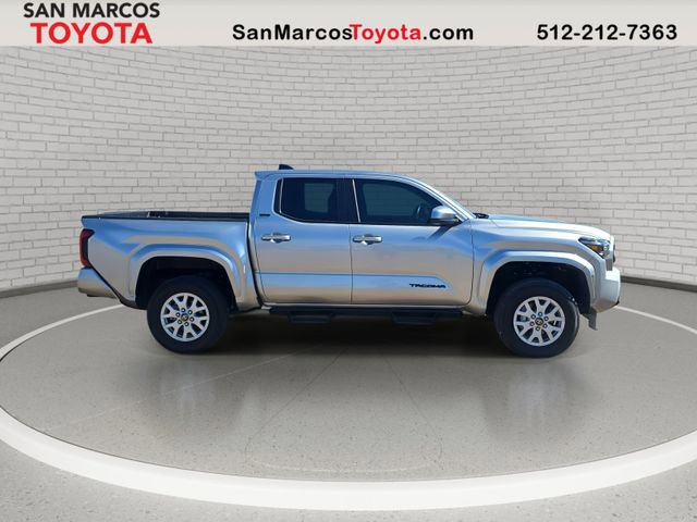 Used 2025 Toyota Tacoma SR5 image 4
