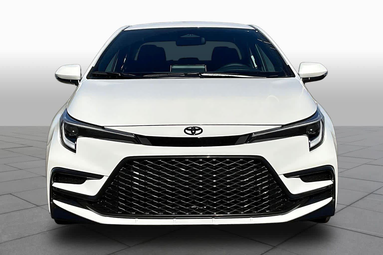 New 2027 Toyota Corolla SE FWD image 3