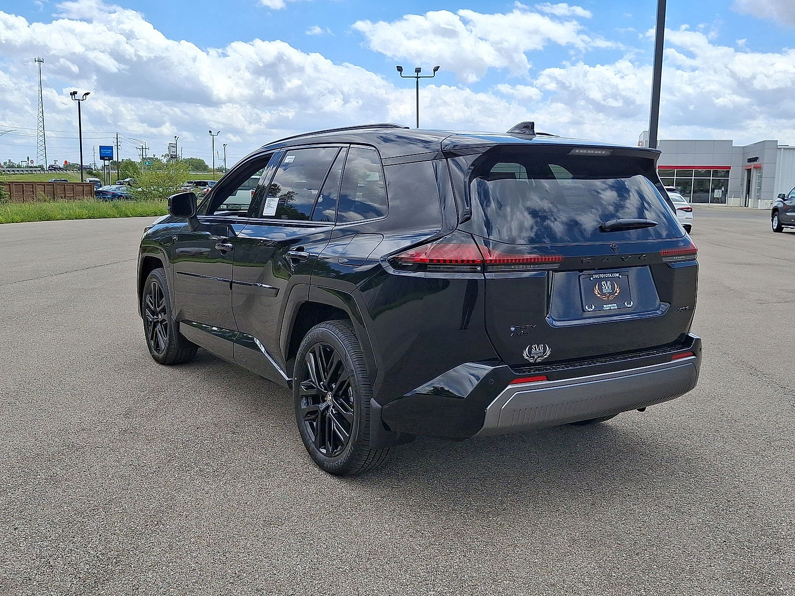 New 2026 Toyota RAV4 XSE AWD/4WD image 11