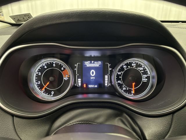 Used 2019 Jeep Cherokee Latitude Plus image 14