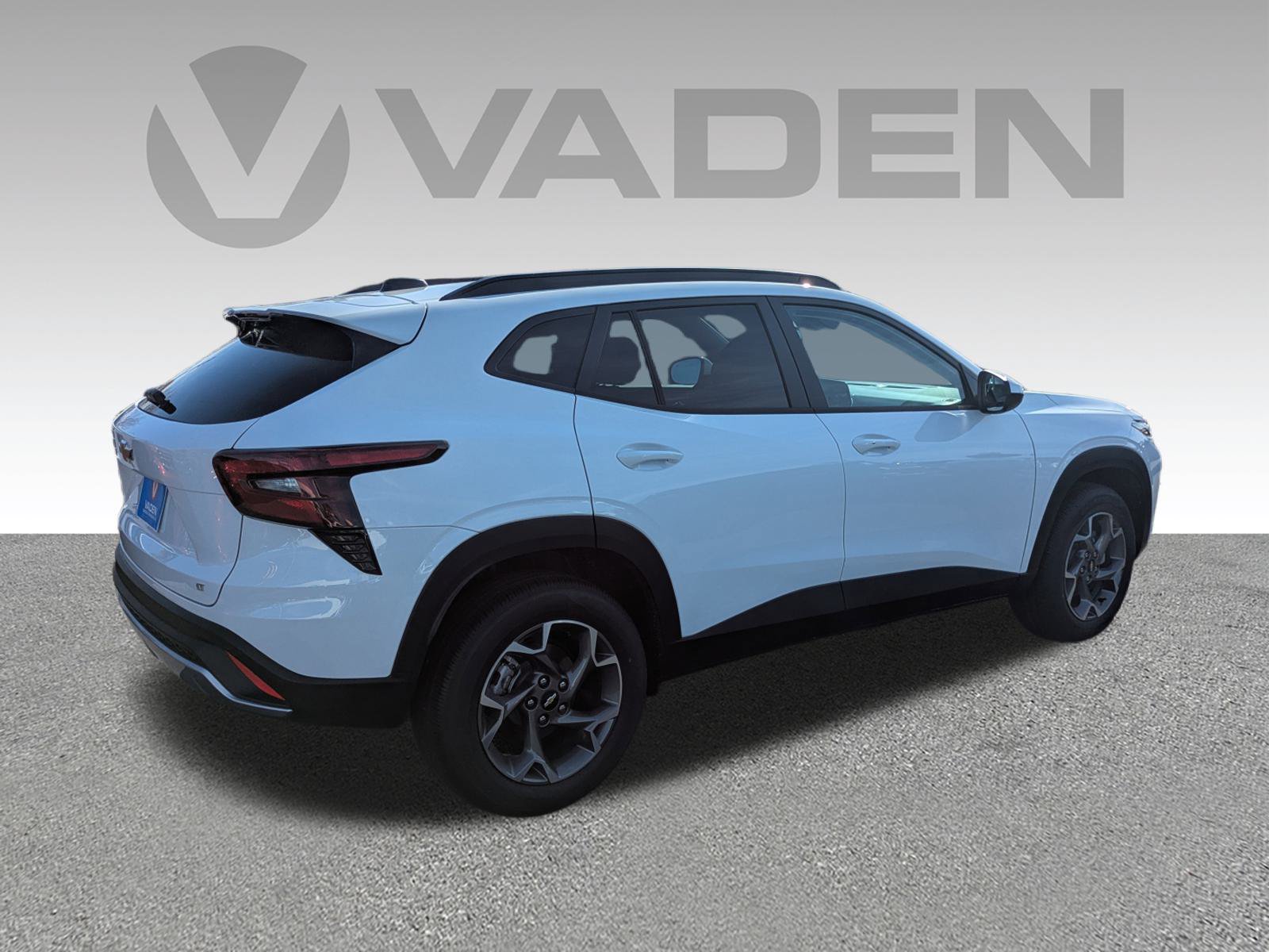 New 2026 Chevrolet Trax LT w/ Driver Confidence Package FWD image 23
