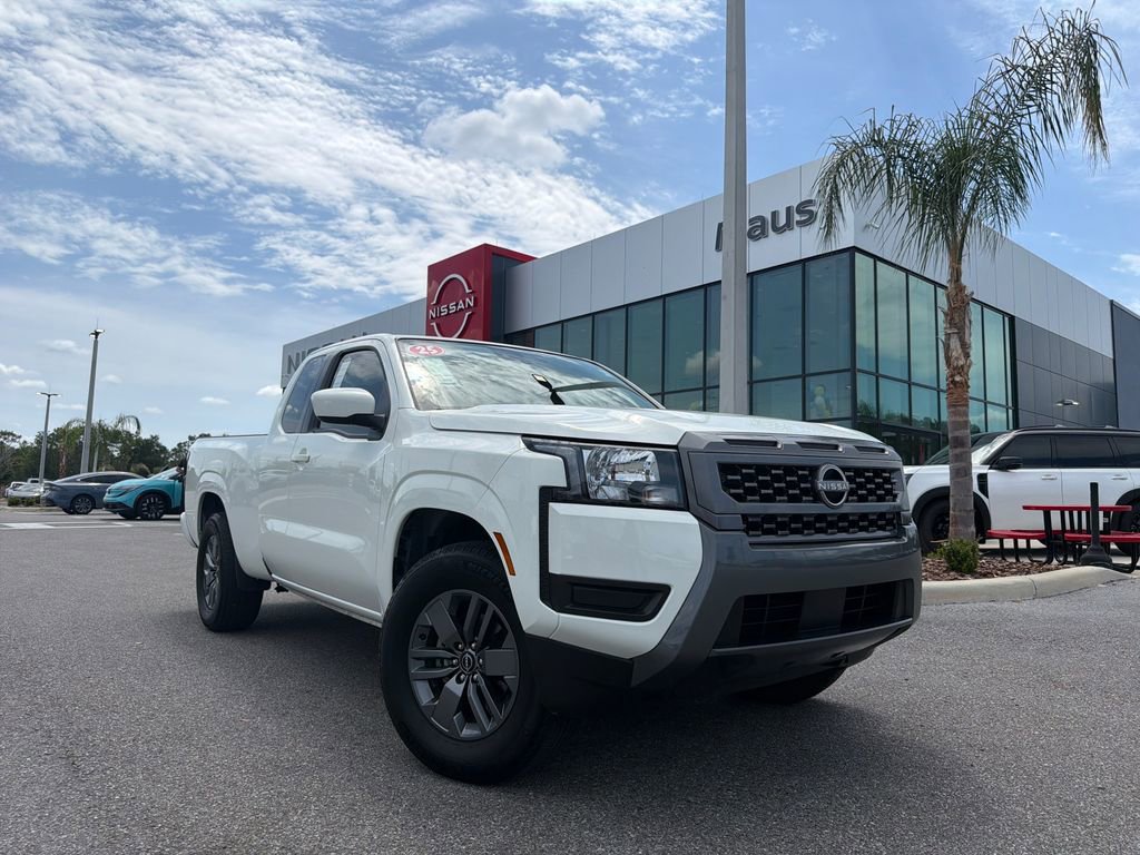 Certified 2025 Nissan Frontier SV RWD image 1